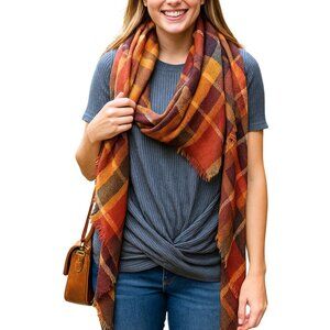 Rustic Honey Gray Ribbed Knit Tee with Front Twist Detail | Size: Medium